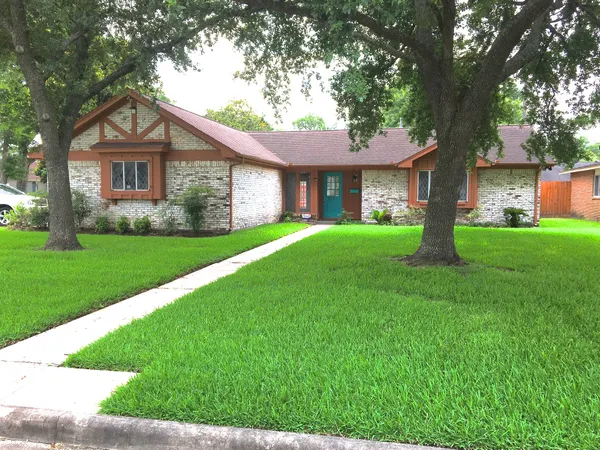 $325,000 | 9307 Val Verde Street, Houston, TX 77063