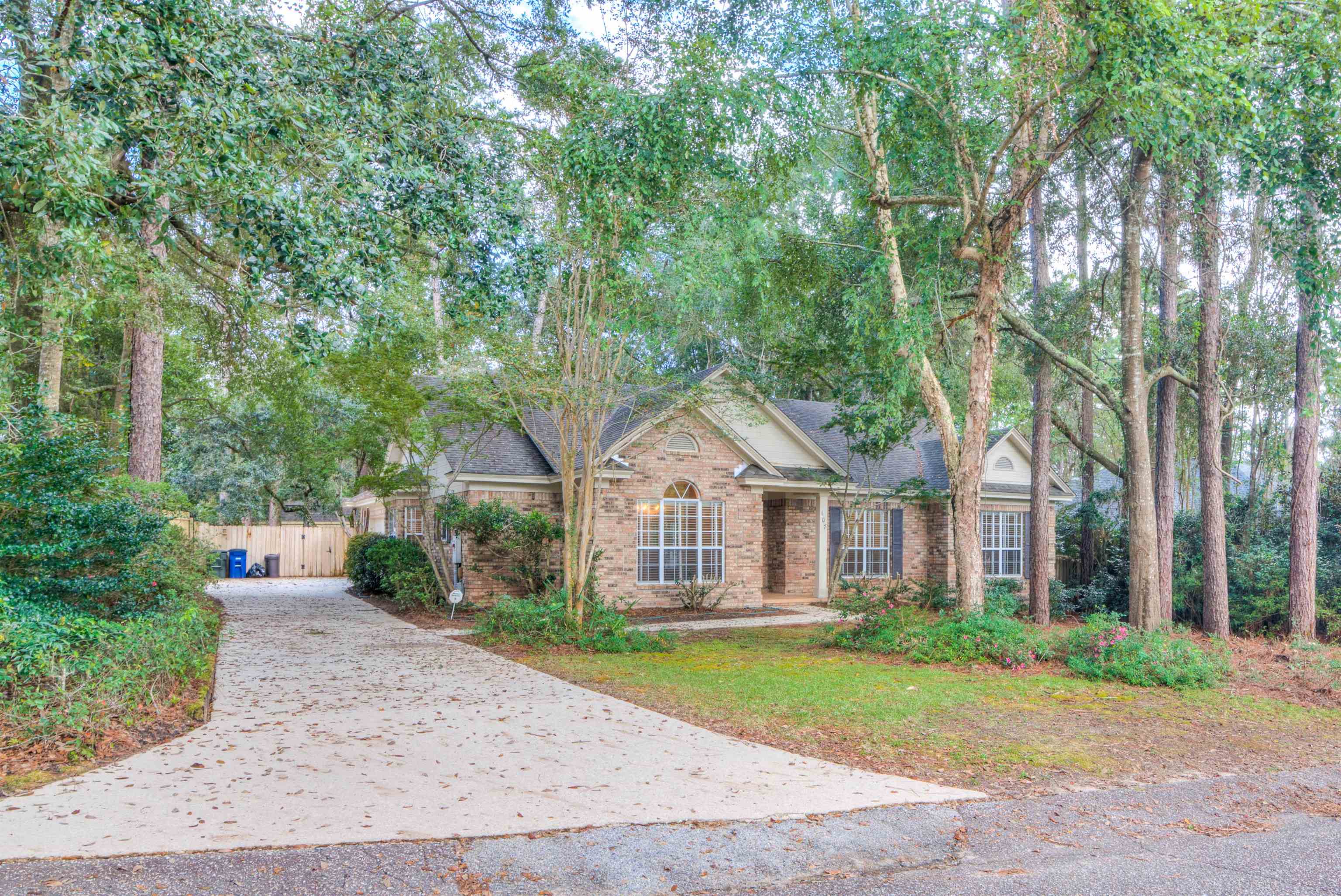 107 Dewitt Circle Daphne, AL 36526 - Photo 4 of 41