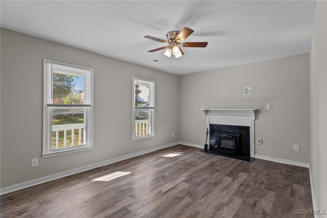 5237 Hallmark Drive Richmond, VA 23234 - Photo 4 of 44 a view of main area window and fire place
