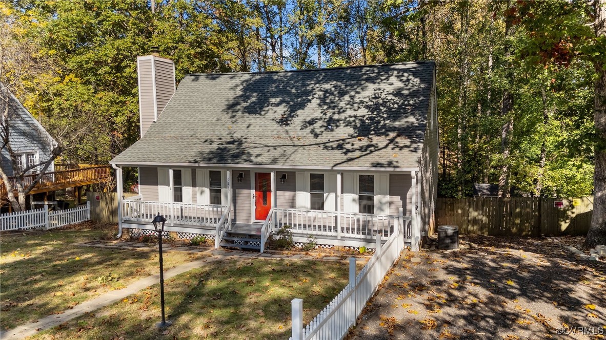 5237 Hallmark Drive Richmond, VA 23234 - Photo 43 of 44 a front view of a house with yard