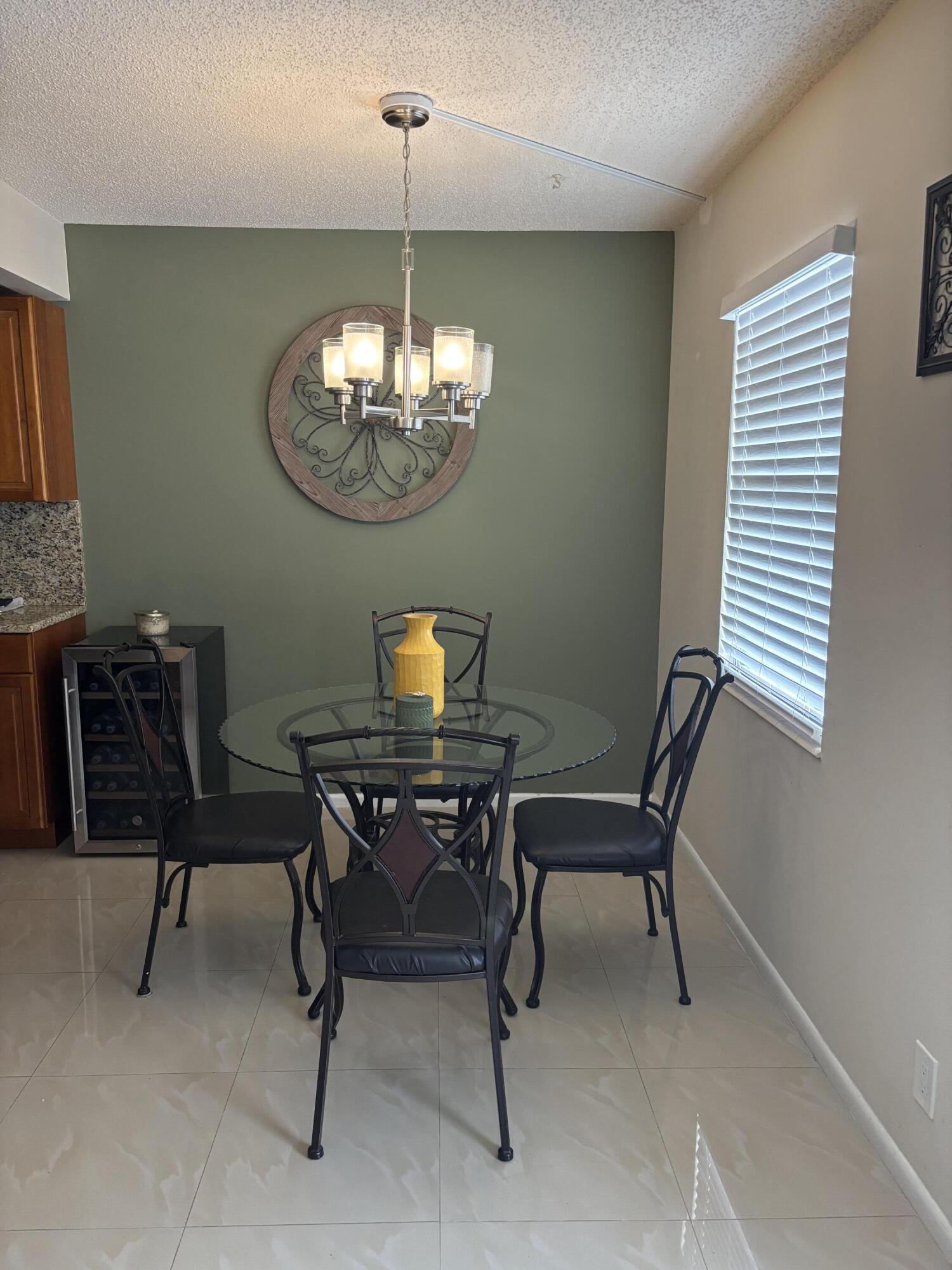 3004 Lincoln A Boca Raton, FL 33434 - Photo 7 of 19 IMG_0731 2