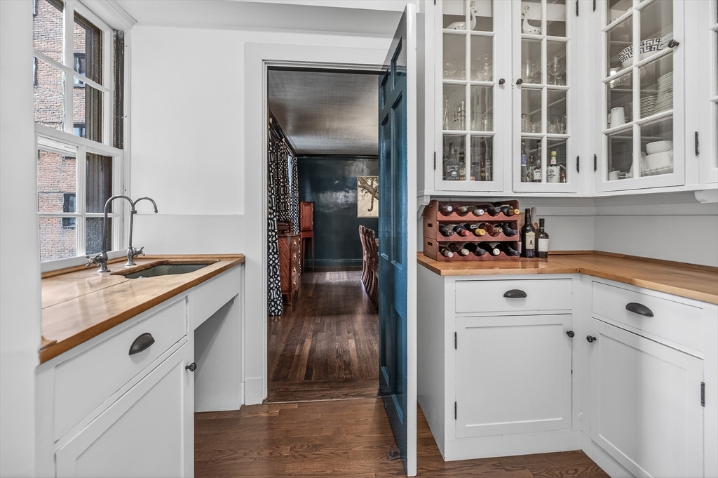 172 Beacon Street, Unit 3 Boston, MA 02116 - Photo 13 of 39