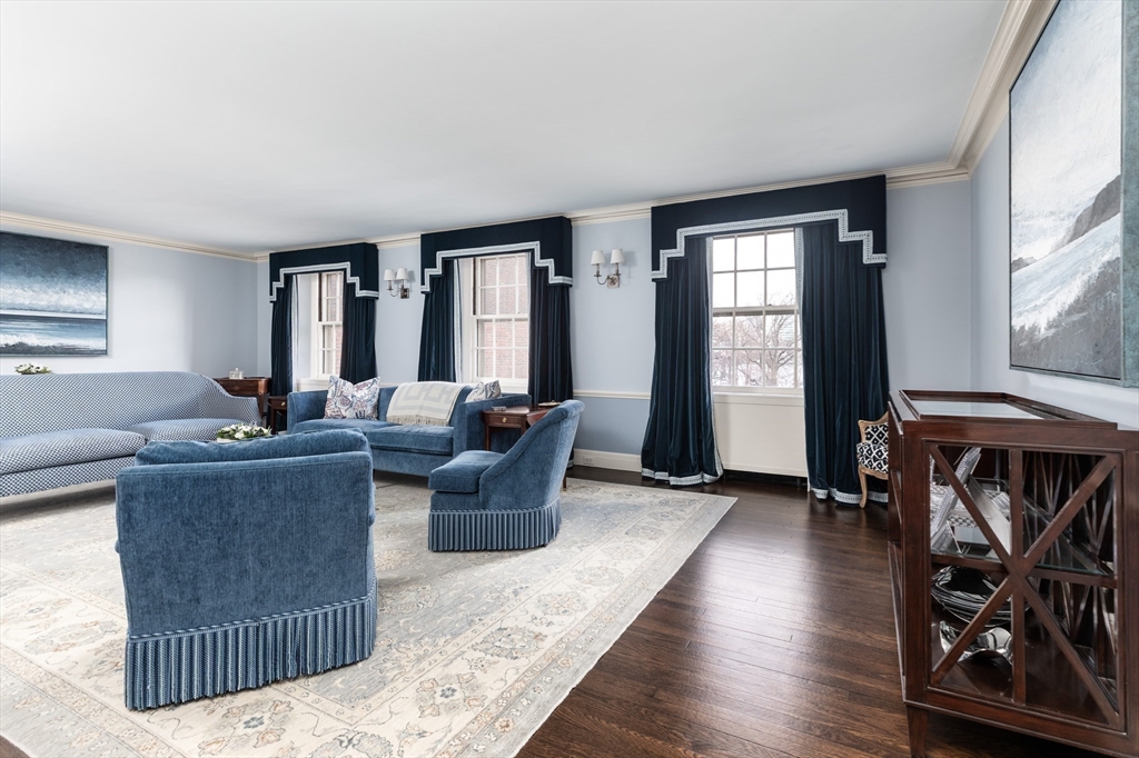 172 Beacon Street, Unit 3 Boston, MA 02116 - Photo 2 of 39