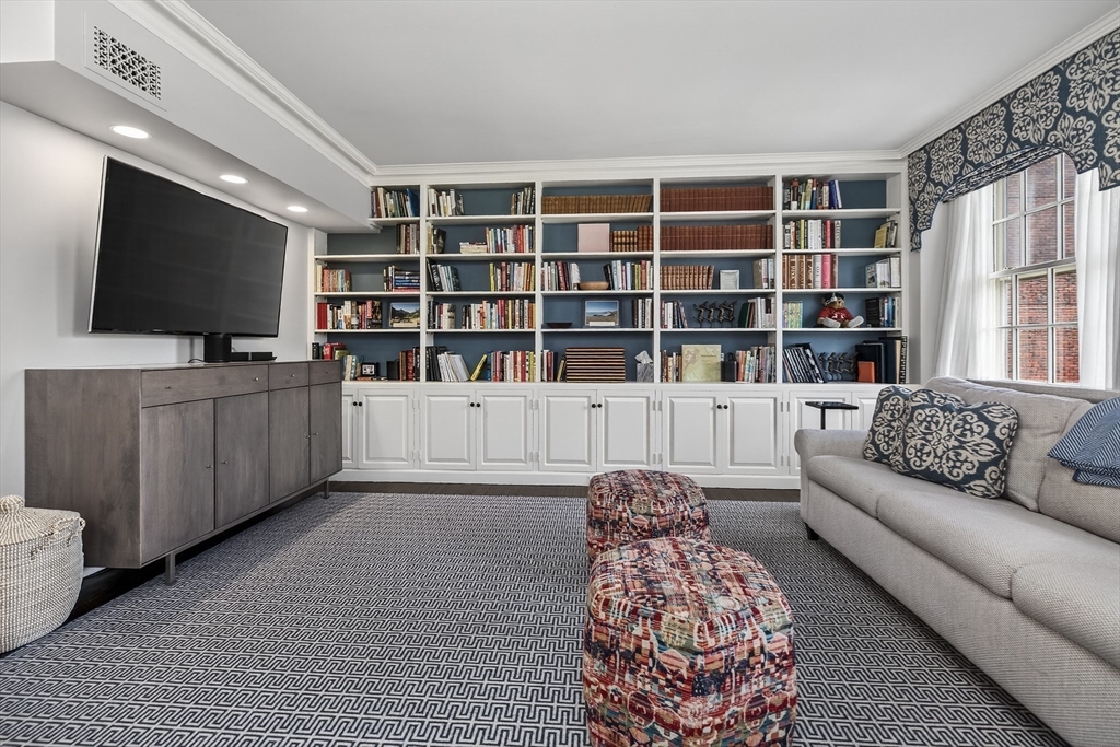 172 Beacon Street, Unit 3 Boston, MA 02116 - Photo 23 of 39