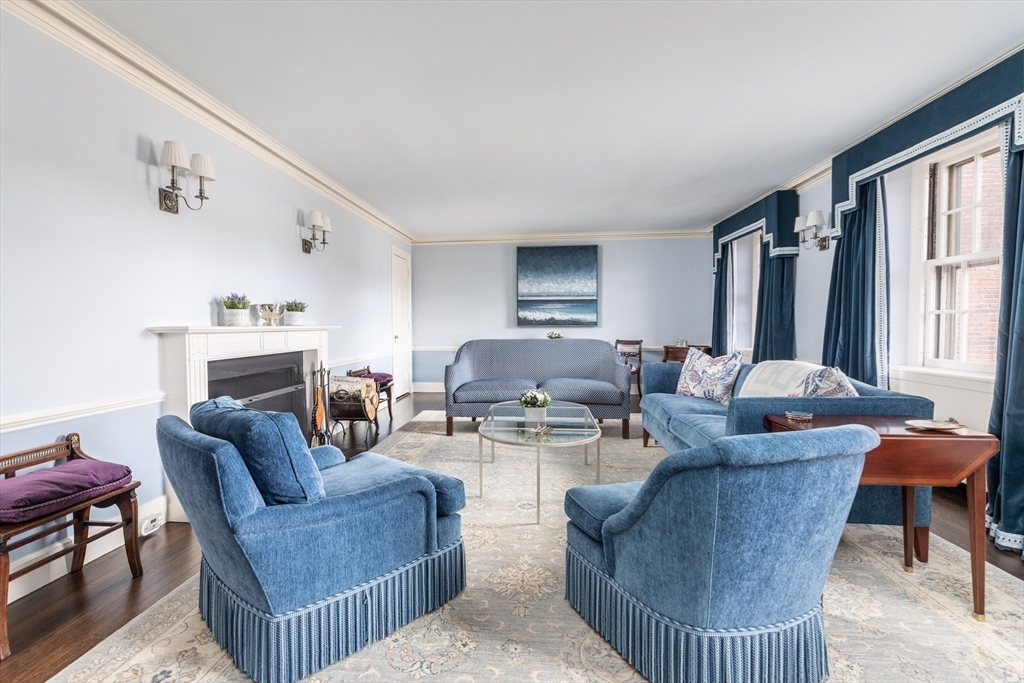 172 Beacon Street, Unit 3 Boston, MA 02116 - Photo 3 of 39