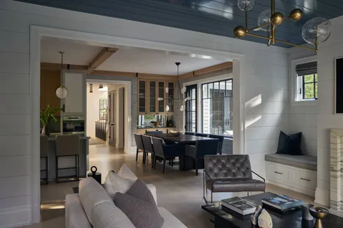 a view of a workspace with furniture