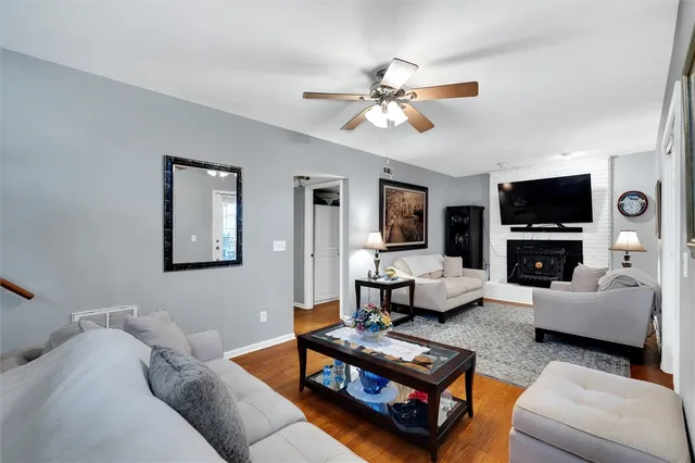 $425,000 | 101 Surrey Lane, Seneca, SC 29672