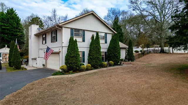 $425,000 | 101 Surrey Lane, Seneca, SC 29672