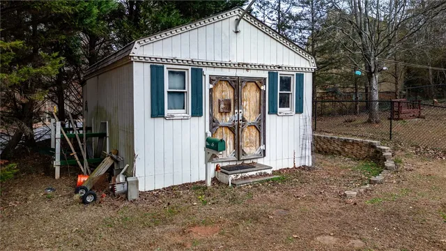 $425,000 | 101 Surrey Lane, Seneca, SC 29672