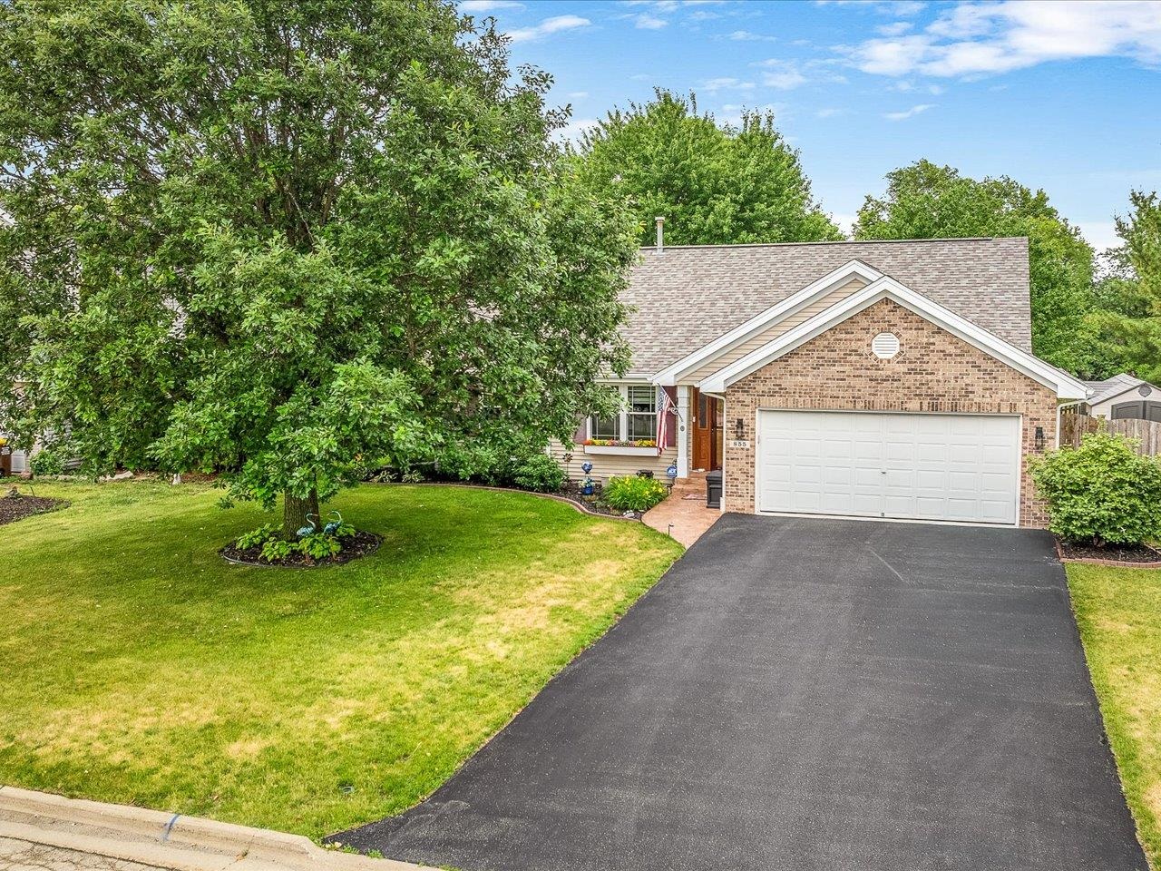 855 Bayfield Road Rockton, IL 61073 - Photo 2 of 54