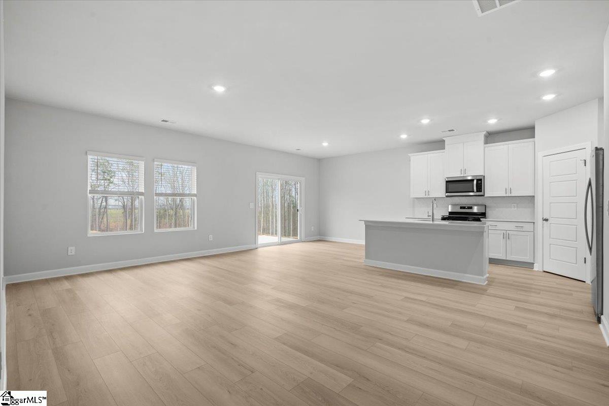 1588 Switchback Circle Moore, SC 29369 - Photo 7 of 24