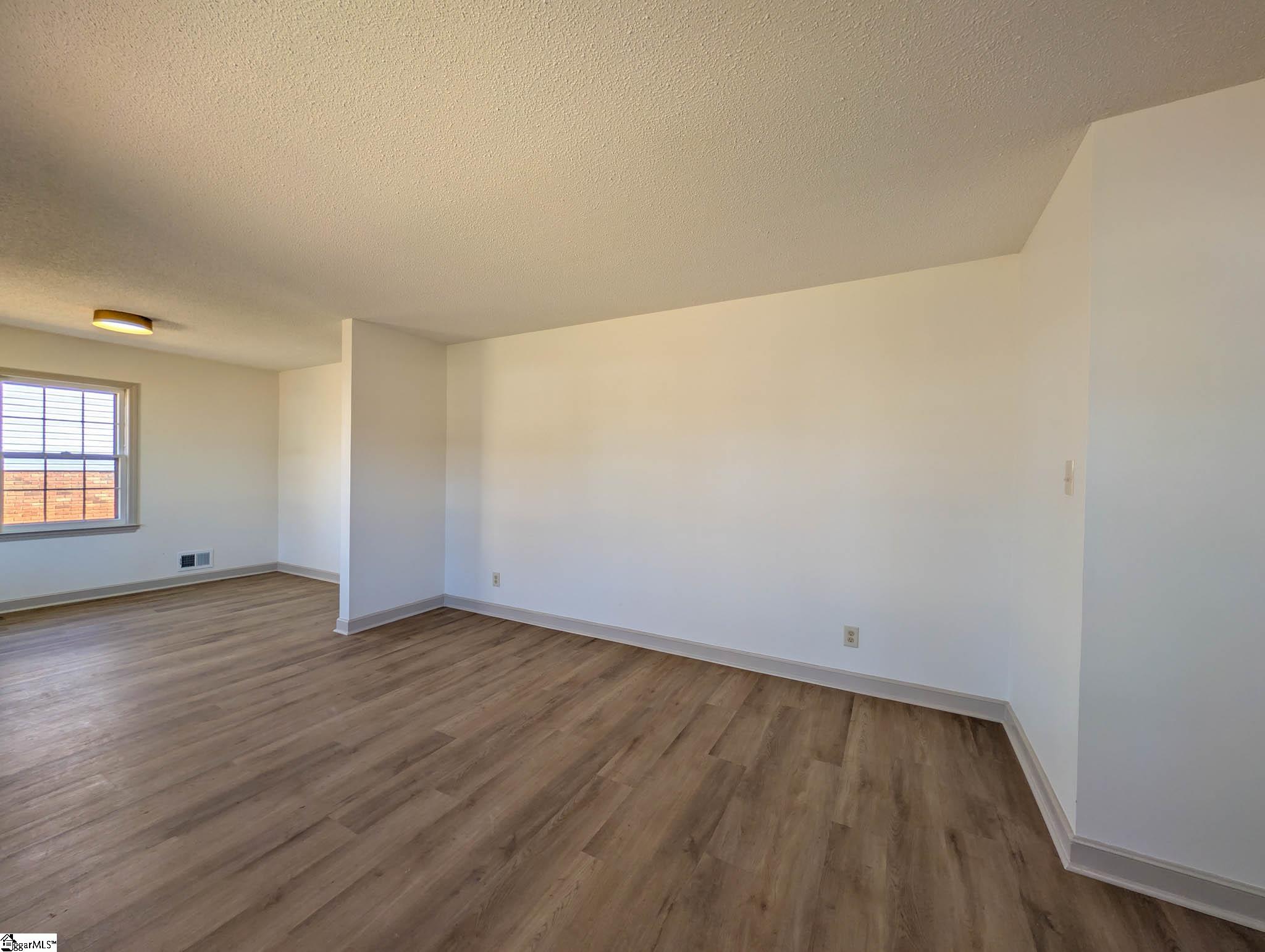 207 Old Salem Road Moore, SC 29369 - Photo 5 of 38