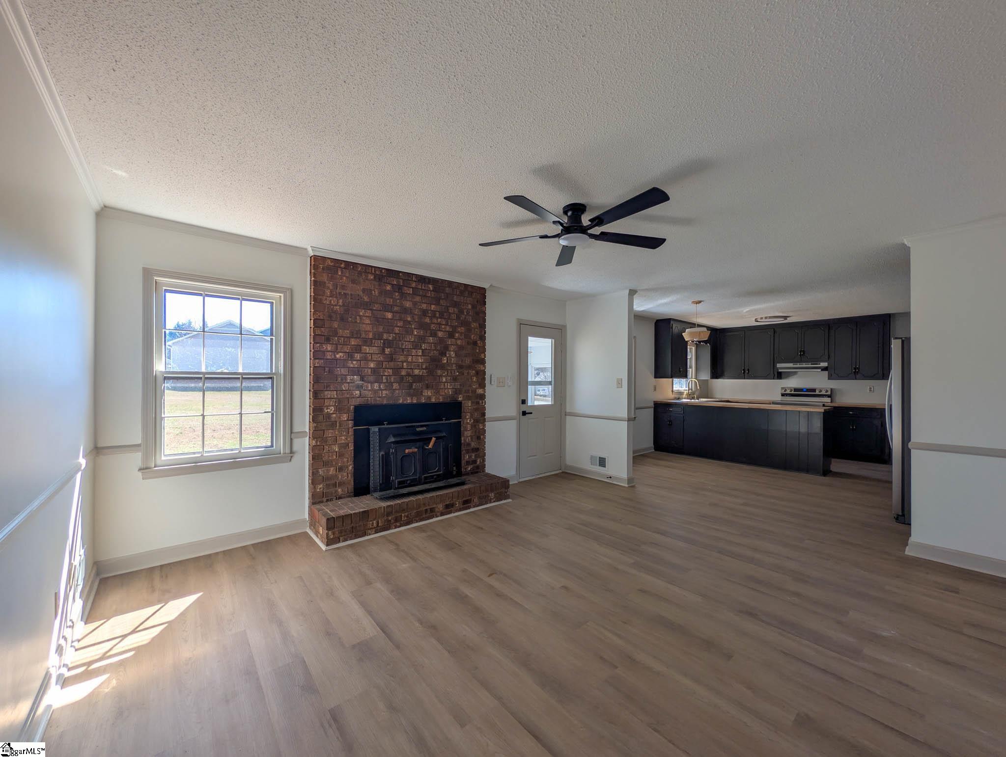 207 Old Salem Road Moore, SC 29369 - Photo 7 of 38