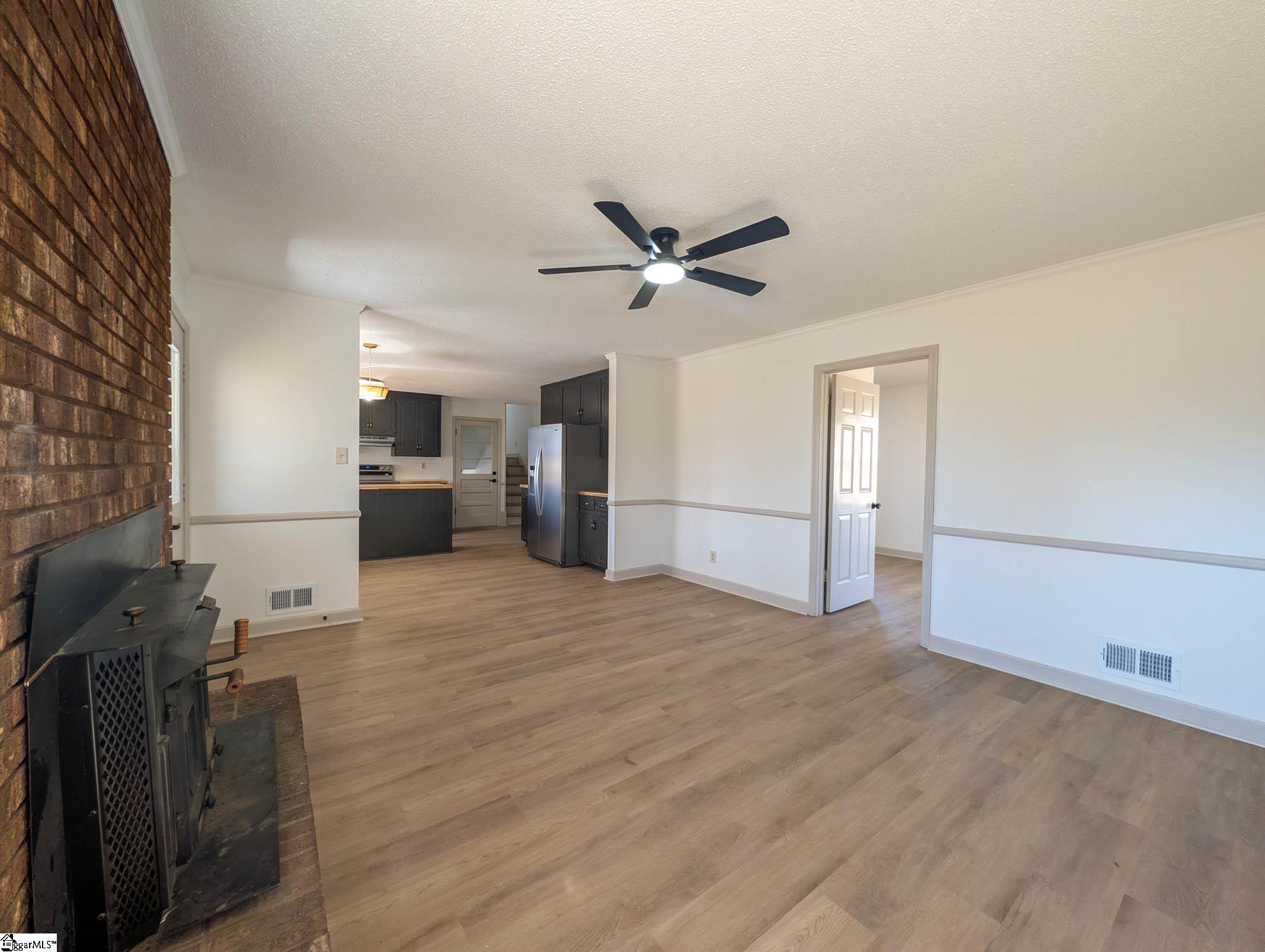 207 Old Salem Road Moore, SC 29369 - Photo 8 of 38