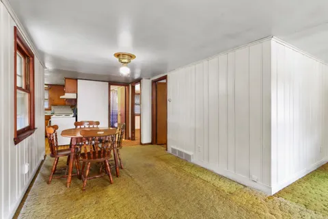 $250,000 | W1375 Glenwood Road, Bloomfield, WI 53147