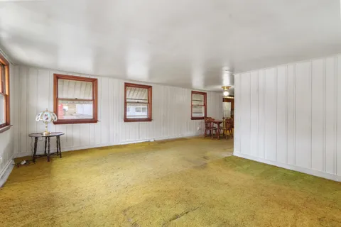 $250,000 | W1375 Glenwood Road, Bloomfield, WI 53147