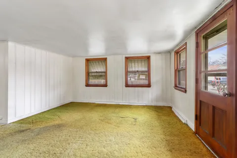 $250,000 | W1375 Glenwood Road, Bloomfield, WI 53147