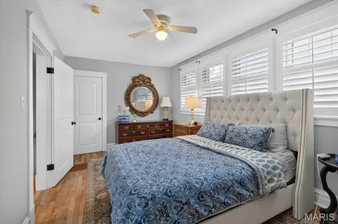 $439,900 | 471 South Clay Avenue, St. Louis, MO 63122