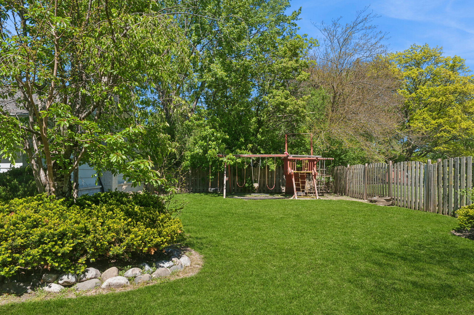 1663 Longvalley Drive Northbrook, IL 60062 - Photo 4 of 26