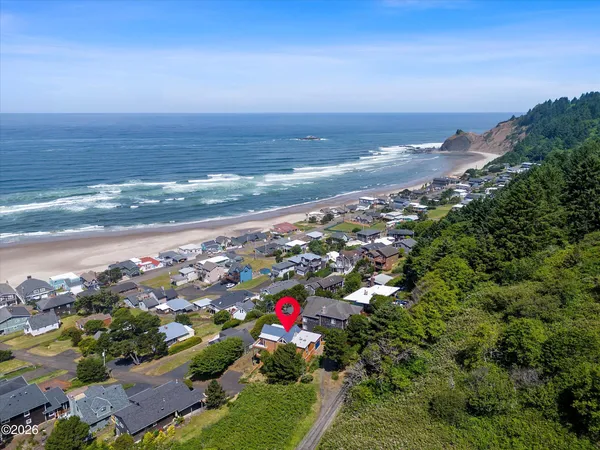 $1,050,000 | 7015 Northeast Neptune Drive, Lincoln City, OR 97367