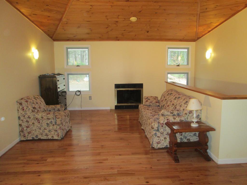 97 Merrimack Road Amherst, NH 03031 - Photo 22 of 35