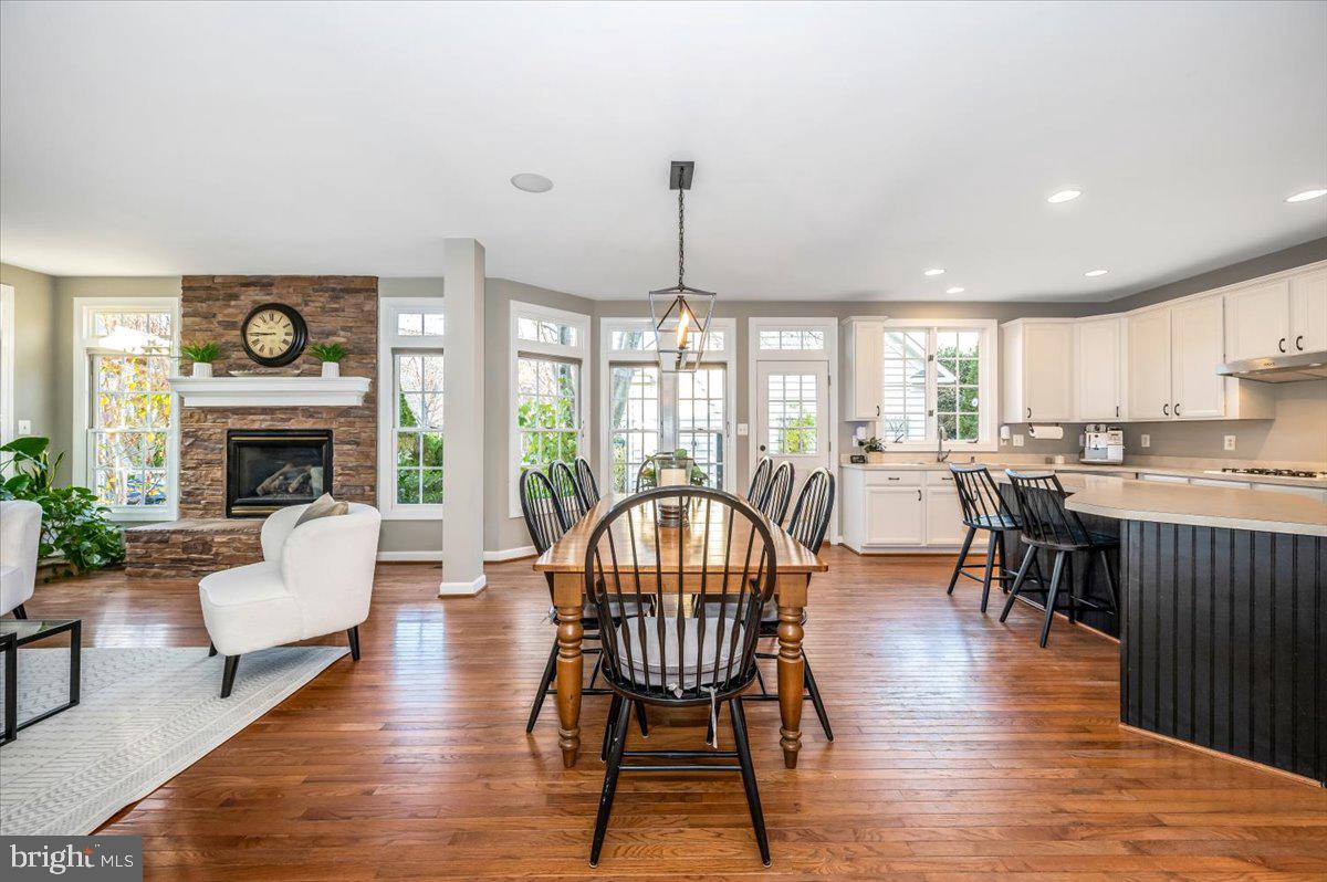 1235 Main Street Gaithersburg, MD 20878 - Photo 17 of 76 Lots of windows