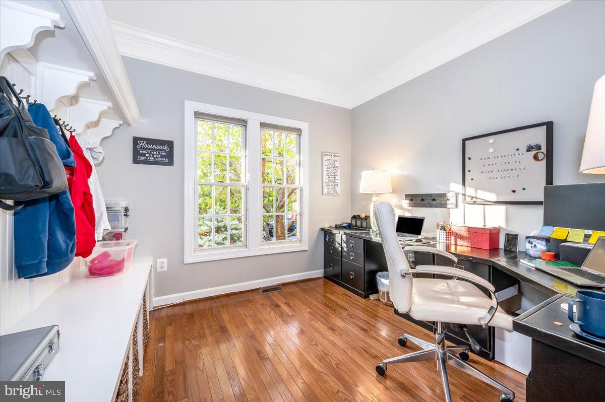 1235 Main Street Gaithersburg, MD 20878 - Photo 30 of 76 Study/office 2