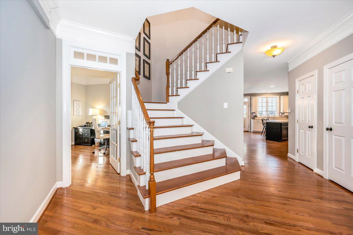 1235 Main Street Gaithersburg, MD 20878 - Photo 32 of 76 Hardwood steps