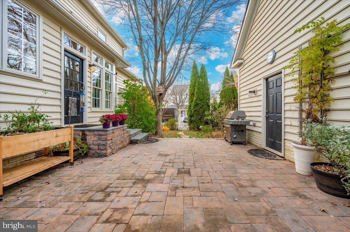 1235 Main Street Gaithersburg, MD 20878 - Photo 60 of 76 Patio
