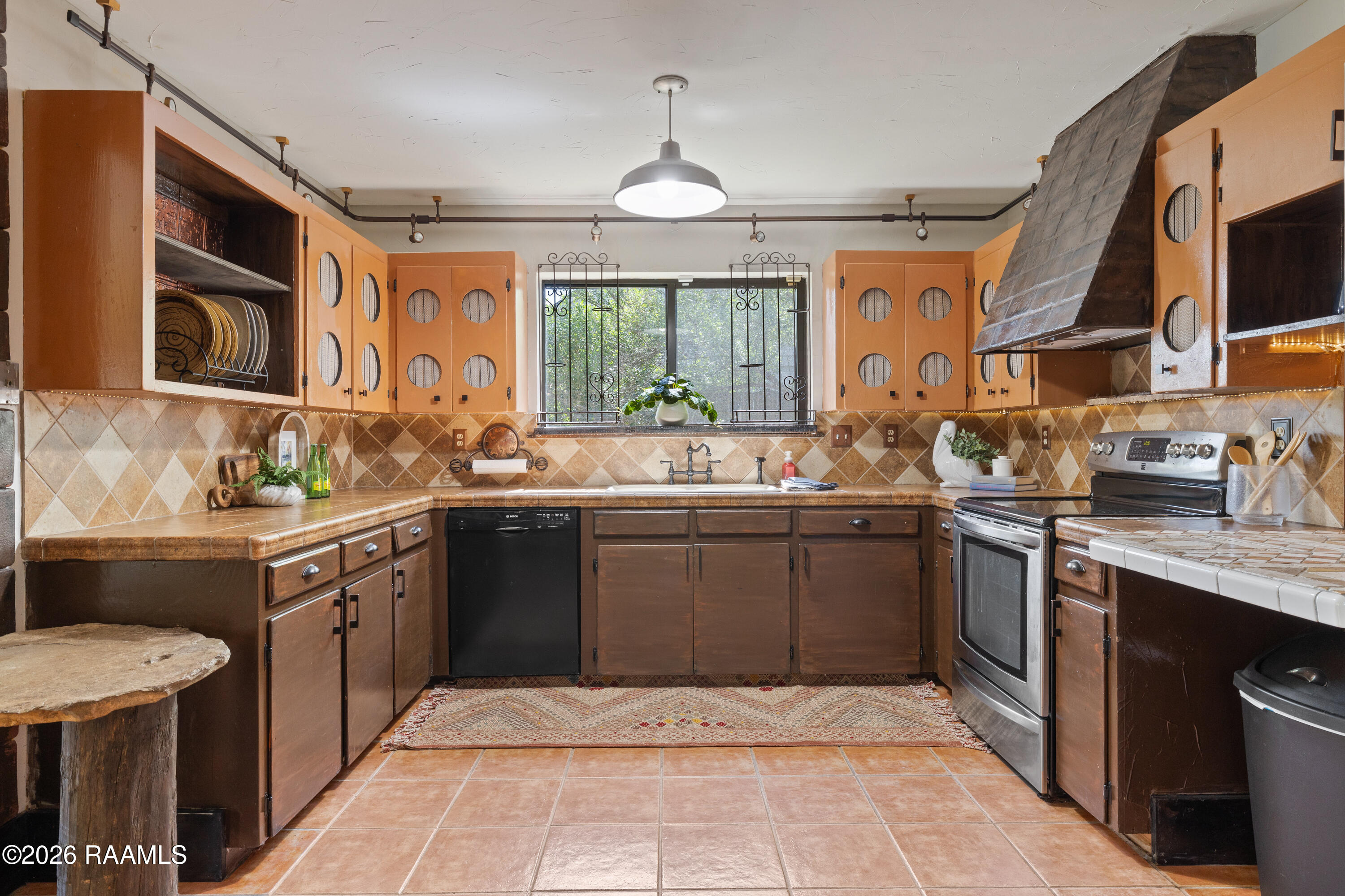 146 Steiner Road Lafayette, LA 70508 - Photo 16 of 41 Steiner-70