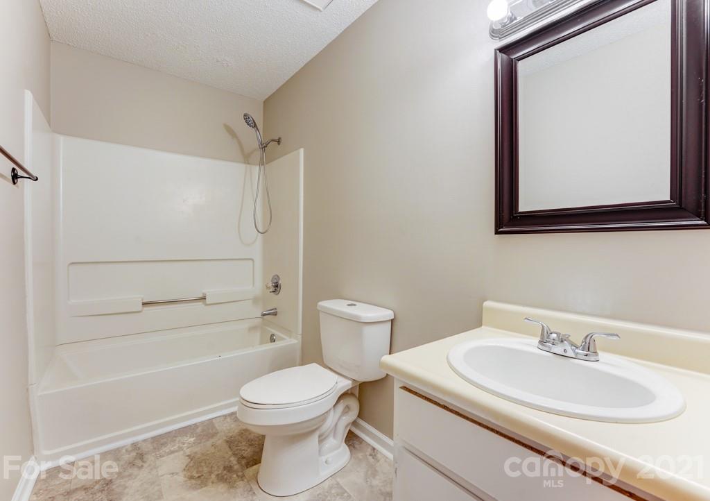 638 Morningside Road Charlotte, NC 28214 - Photo 15 of 29