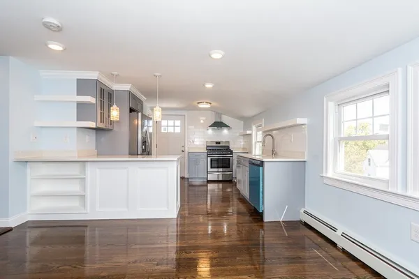 $1,200,000 | 72 Main Street, Quincy, MA 02169