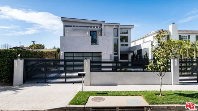 $25,000 | 159 South Bowling Green Way, Los Angeles, CA 90049