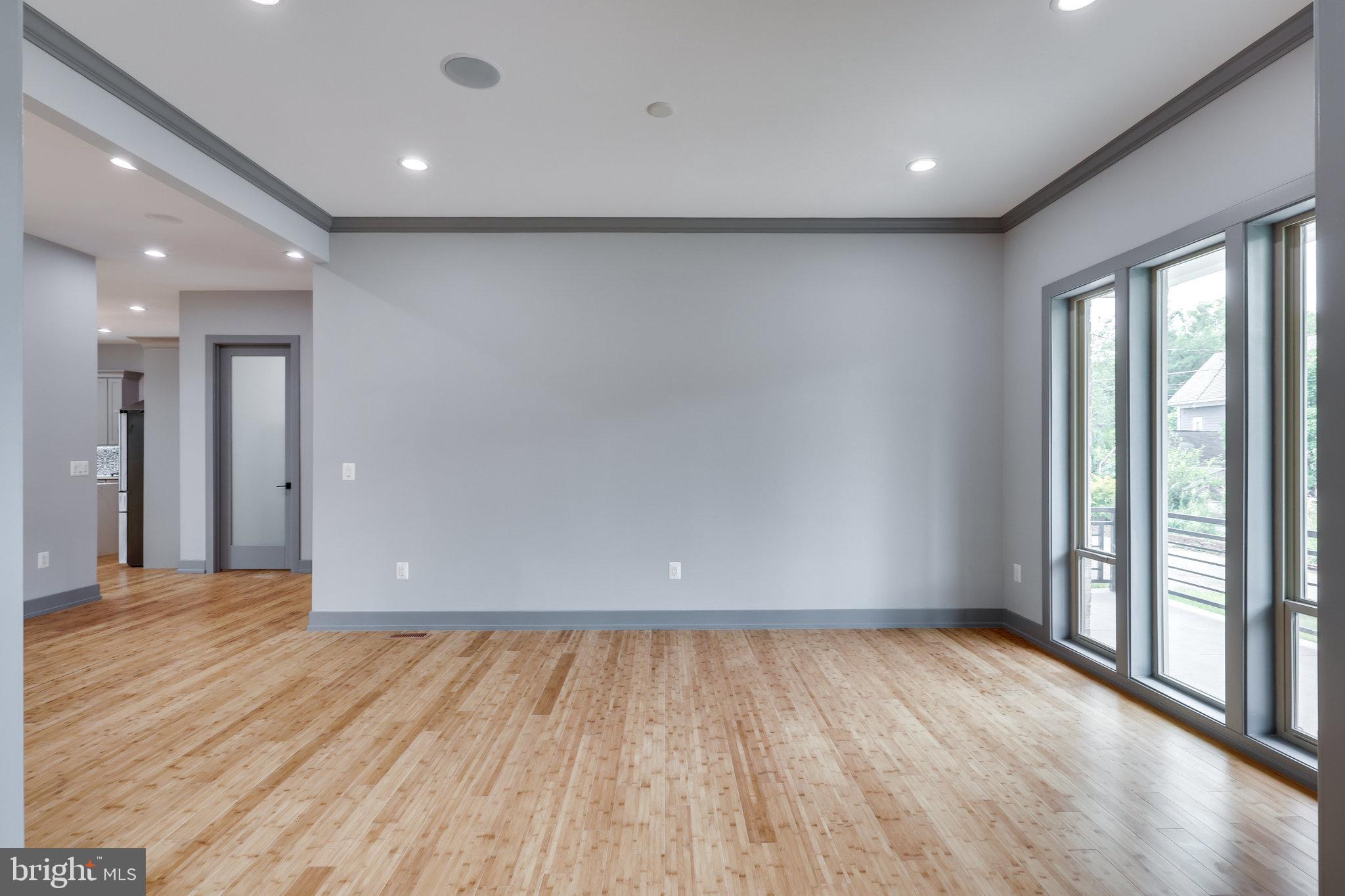 12504 Braddock Road Fairfax, VA 22030 - Photo 11 of 84 Living Room