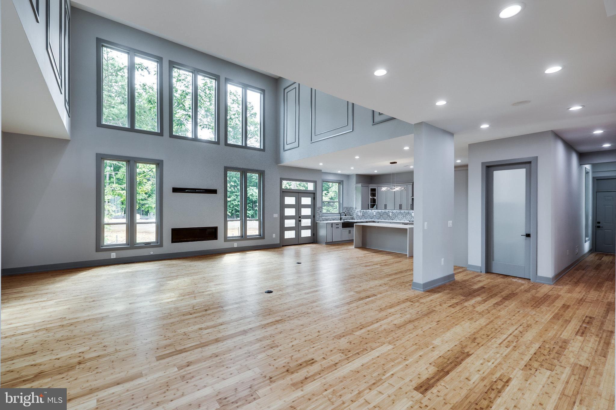 12504 Braddock Road Fairfax, VA 22030 - Photo 14 of 84 Family Room