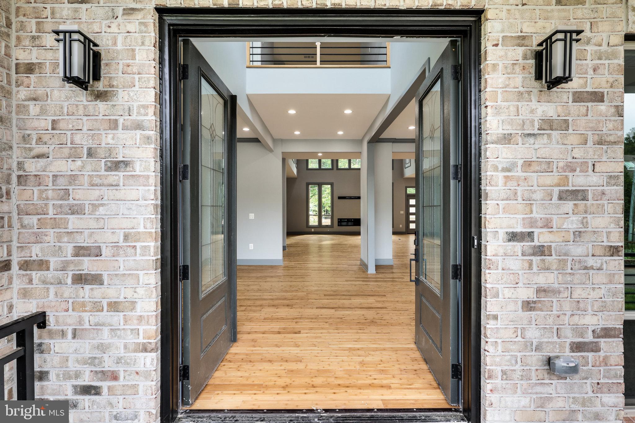 12504 Braddock Road Fairfax, VA 22030 - Photo 3 of 84 Entry