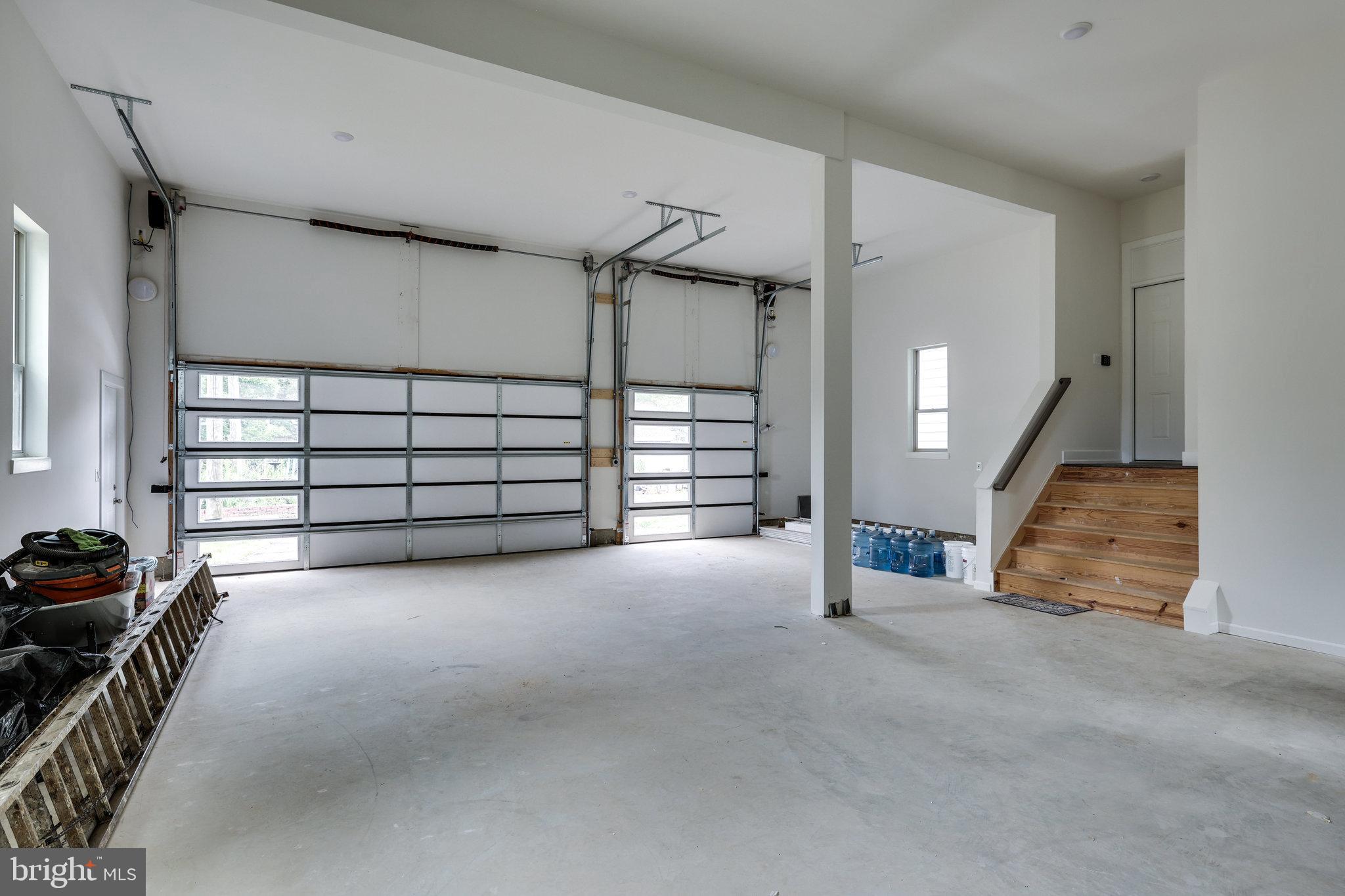 12504 Braddock Road Fairfax, VA 22030 - Photo 35 of 84 5 car garage