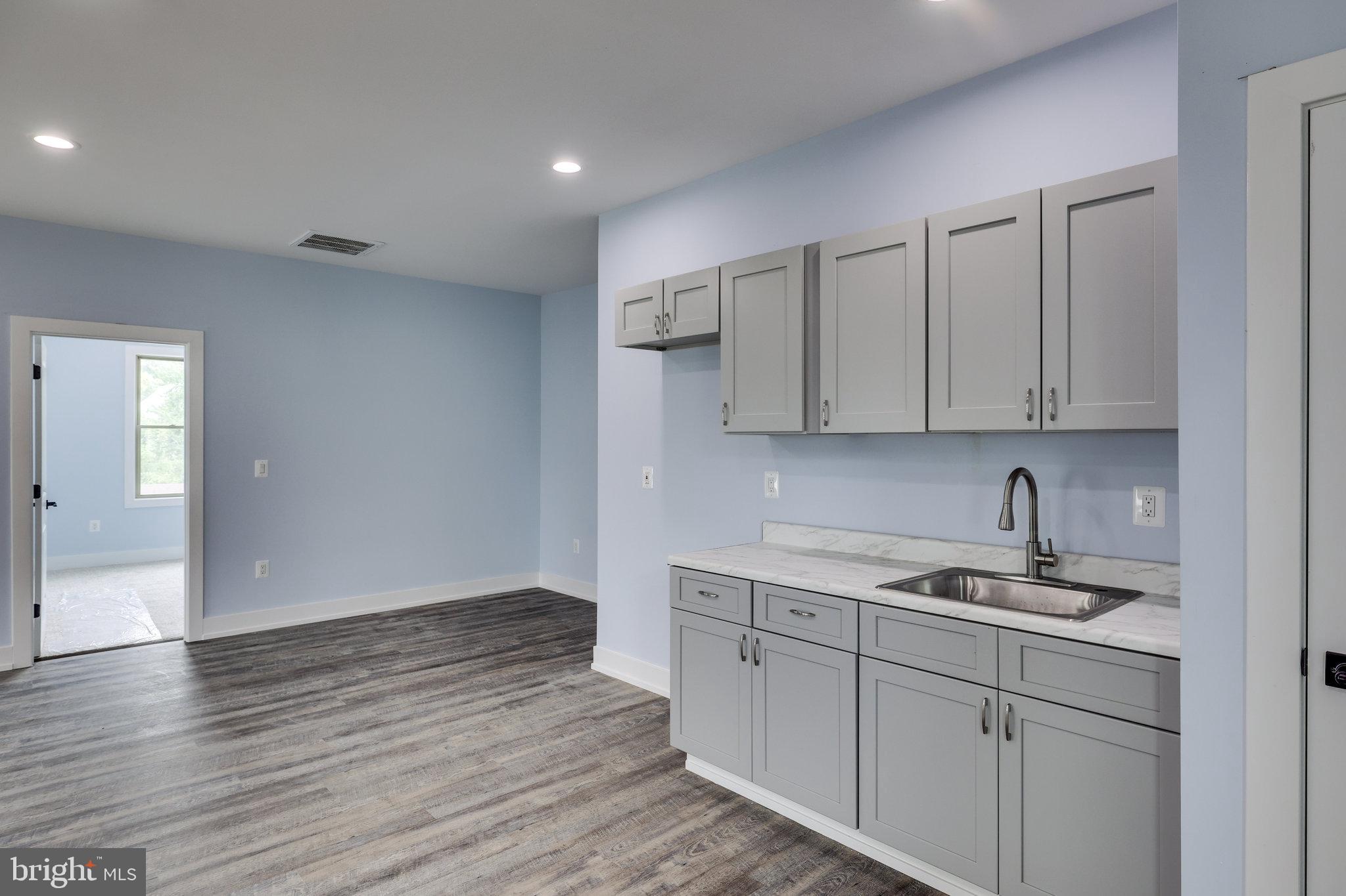 12504 Braddock Road Fairfax, VA 22030 - Photo 65 of 84 Wet bar in Retreat