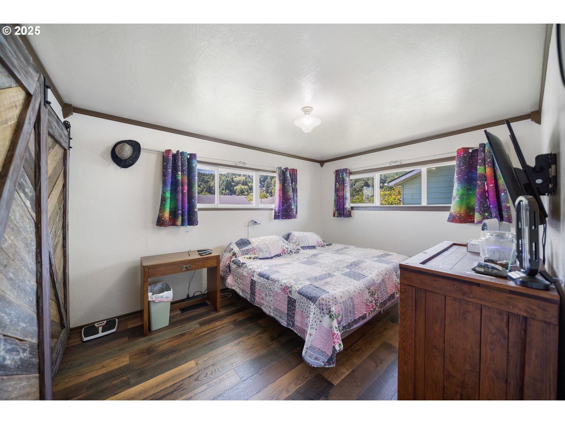 2645 Highlands Drive Reedsport, OR 97467 - Photo 11 of 31 Bedroom