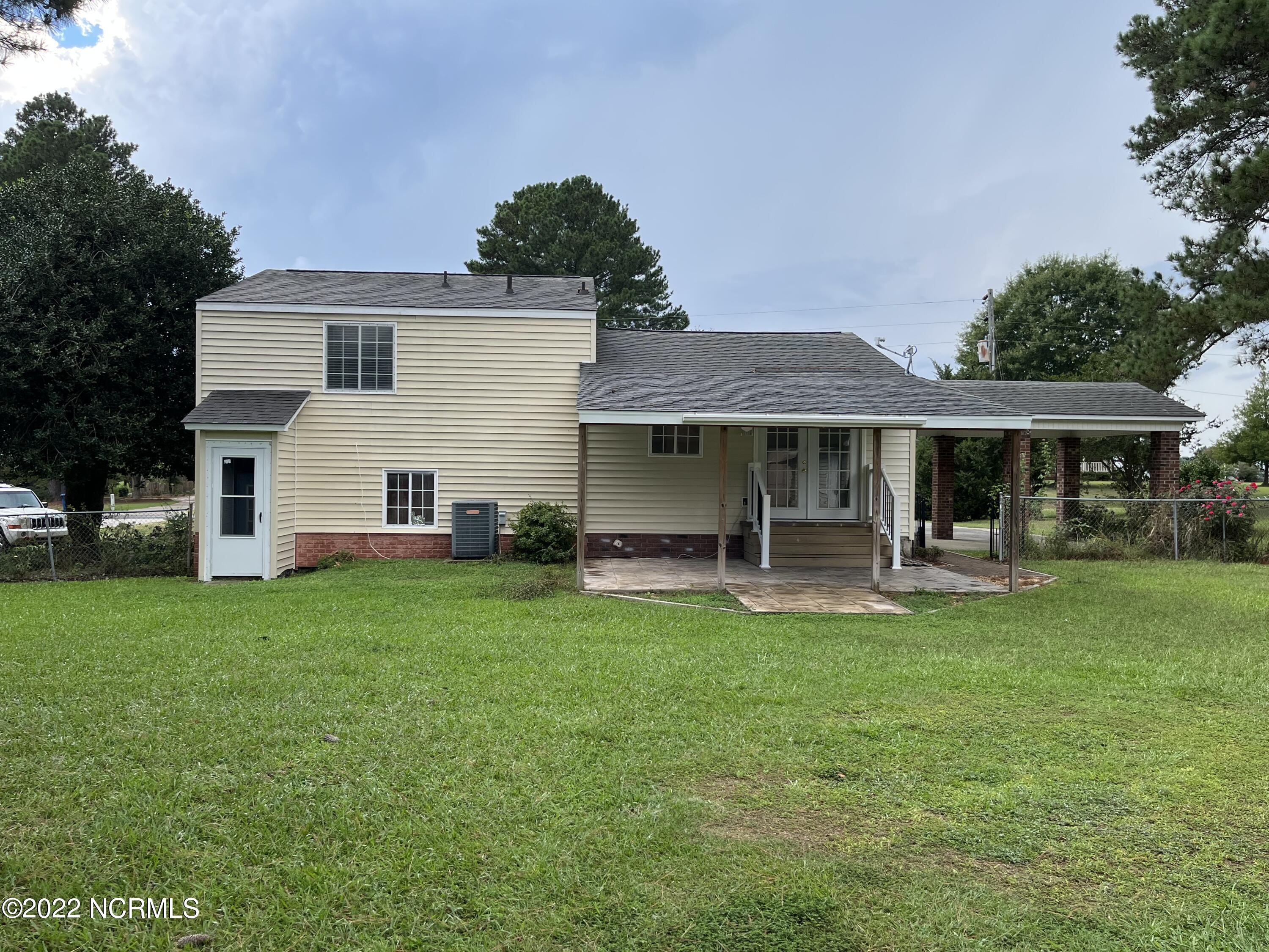 3035 Askew Road Farmville, NC 27828 - Photo 2 of 19 IMG_8650