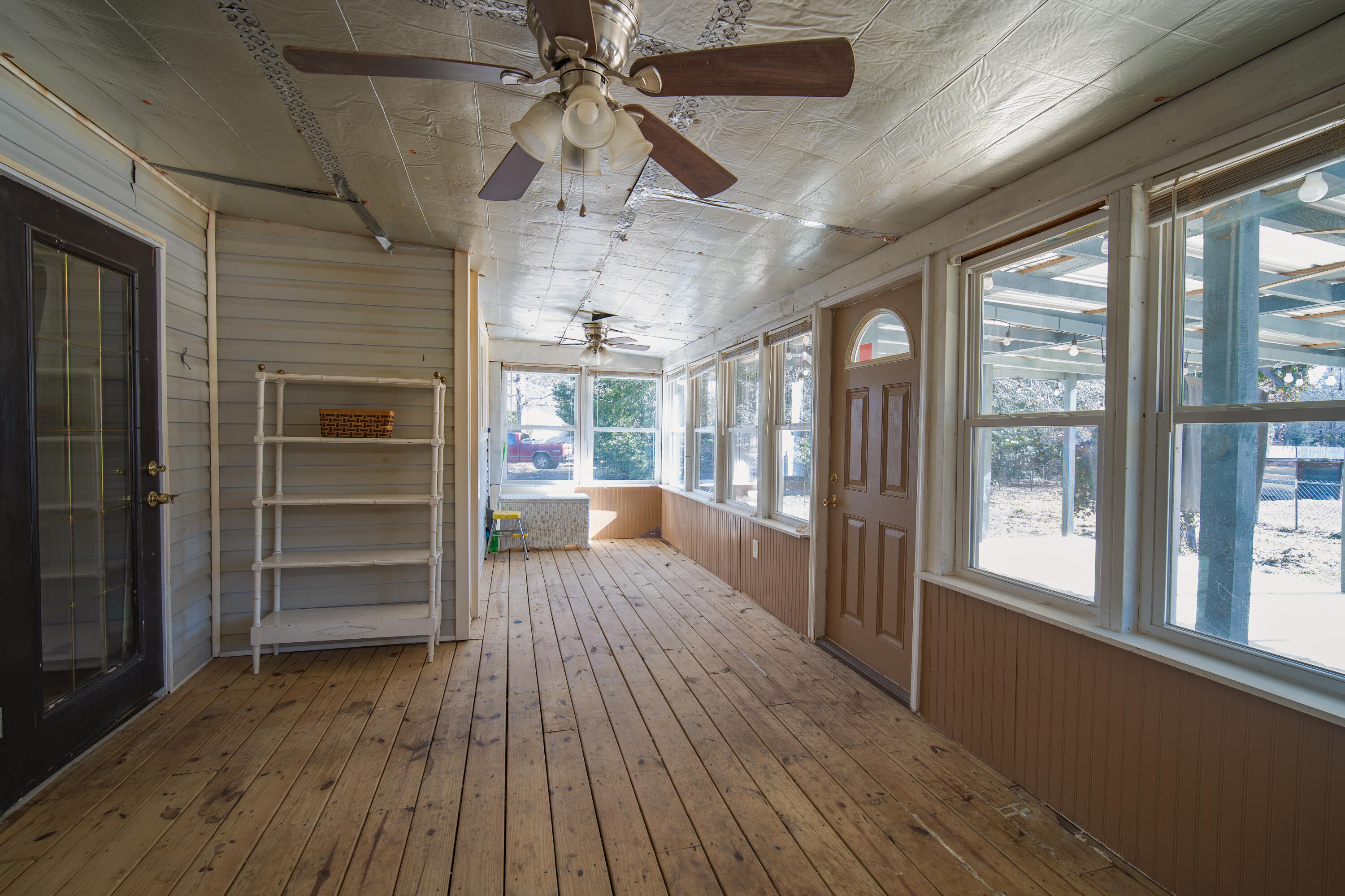 128 Jackson Road Jackson, SC 29831 - Photo 7 of 13 sunroom1