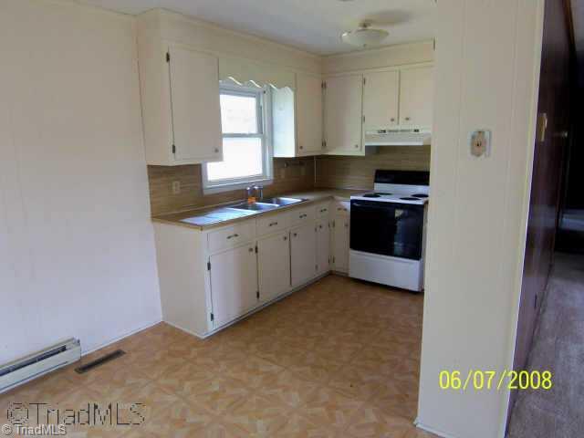 1507 Rhodes Road Lexington, NC 27292 - Photo 5 of 5 Other. kitchen