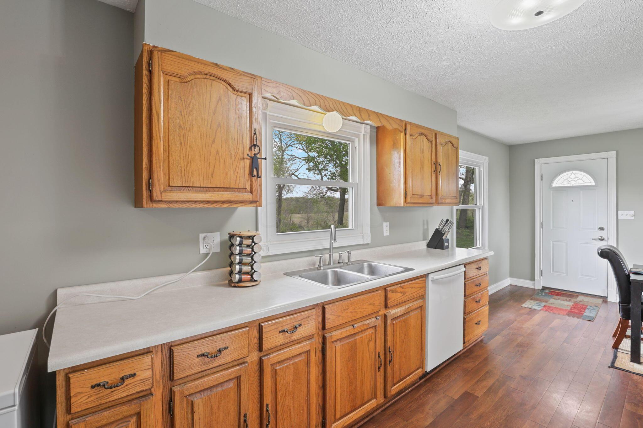 9451 Marietta Road Kingston, OH 45644 - Photo 20 of 74 20-web-or-mls-0N4A7124