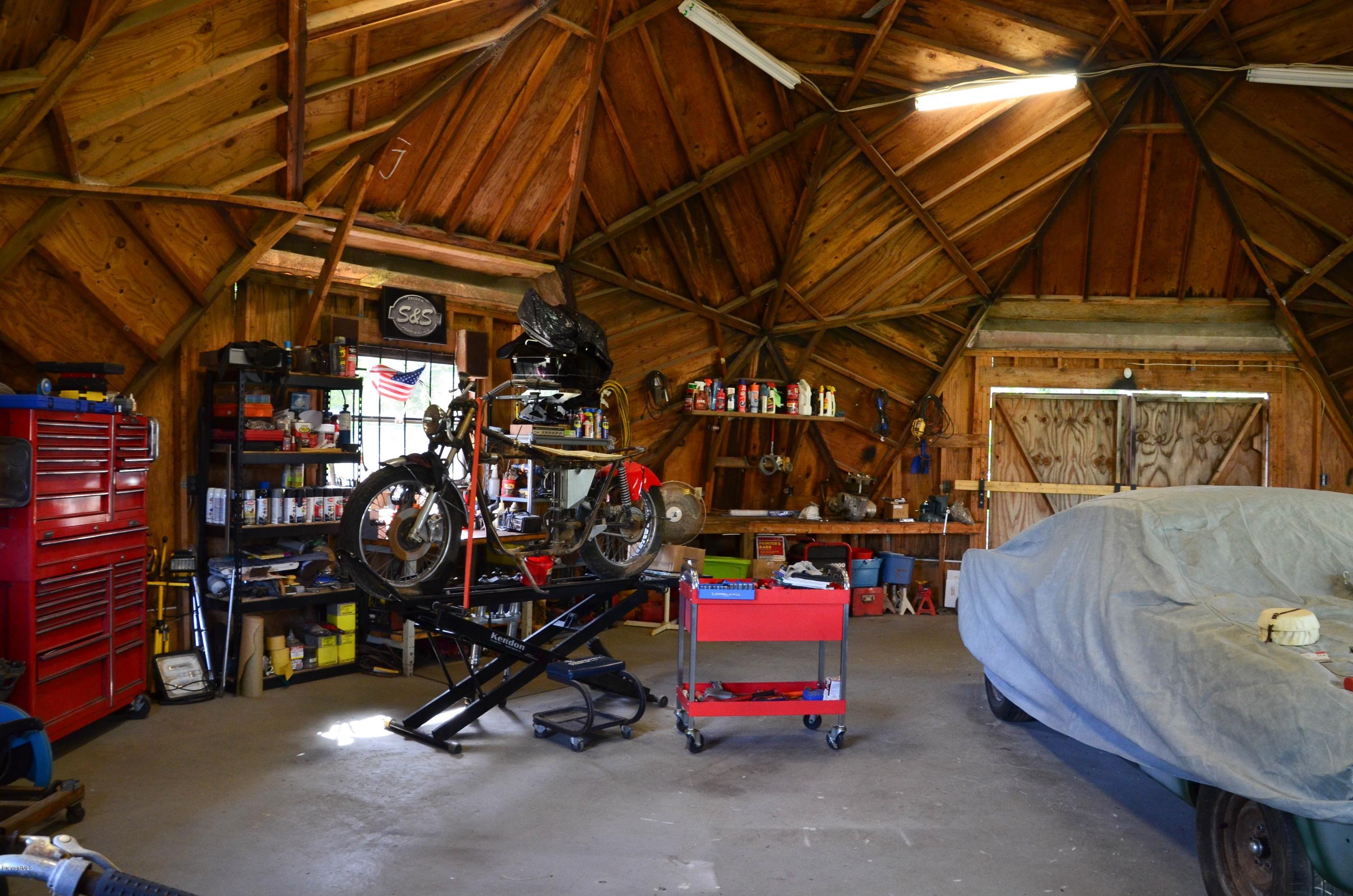 920 Atz Road Malabar, FL 32950 - Photo 11 of 42 Garage View 1