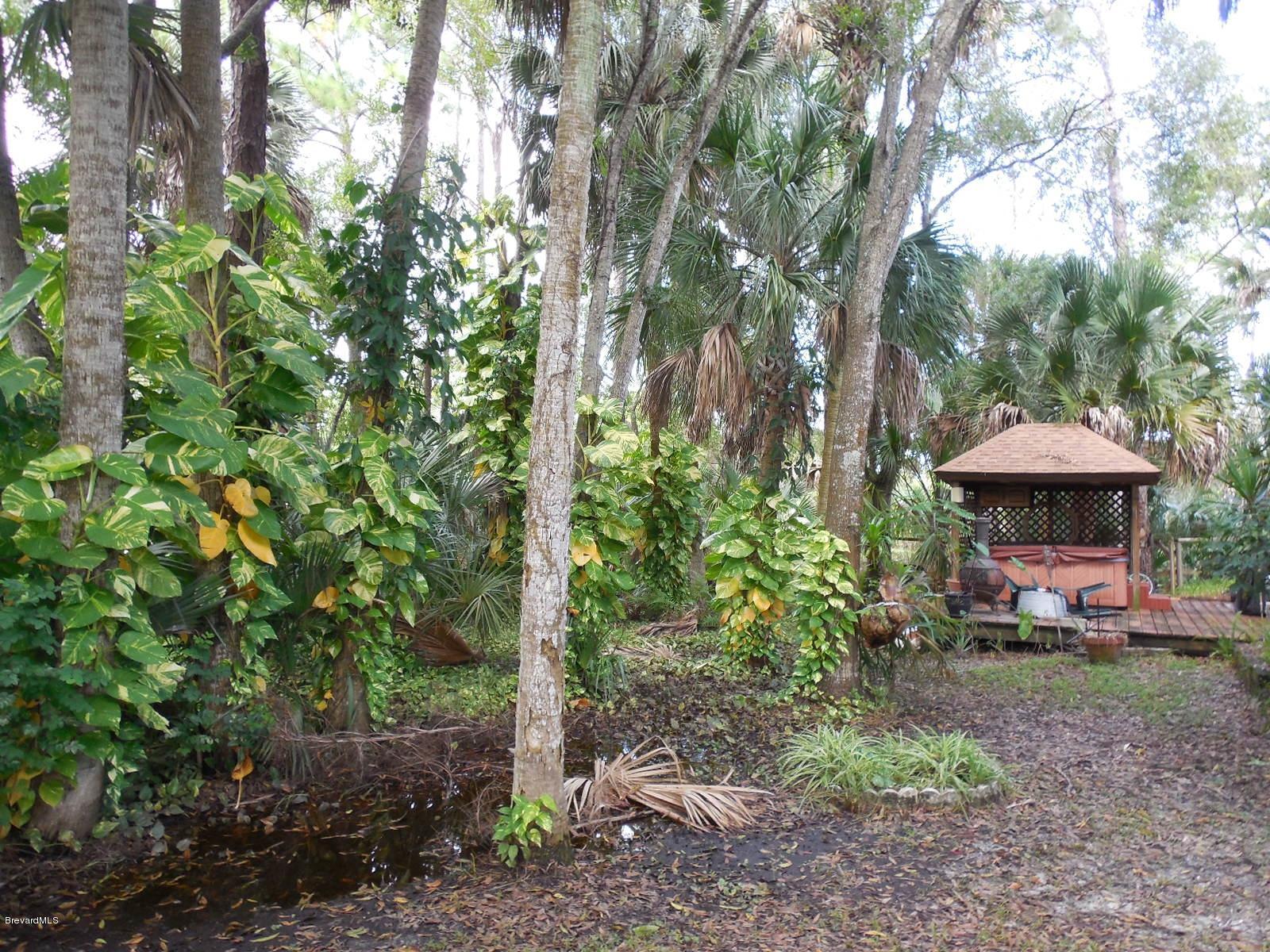 920 Atz Road Malabar, FL 32950 - Photo 35 of 42 Spa Gazebo