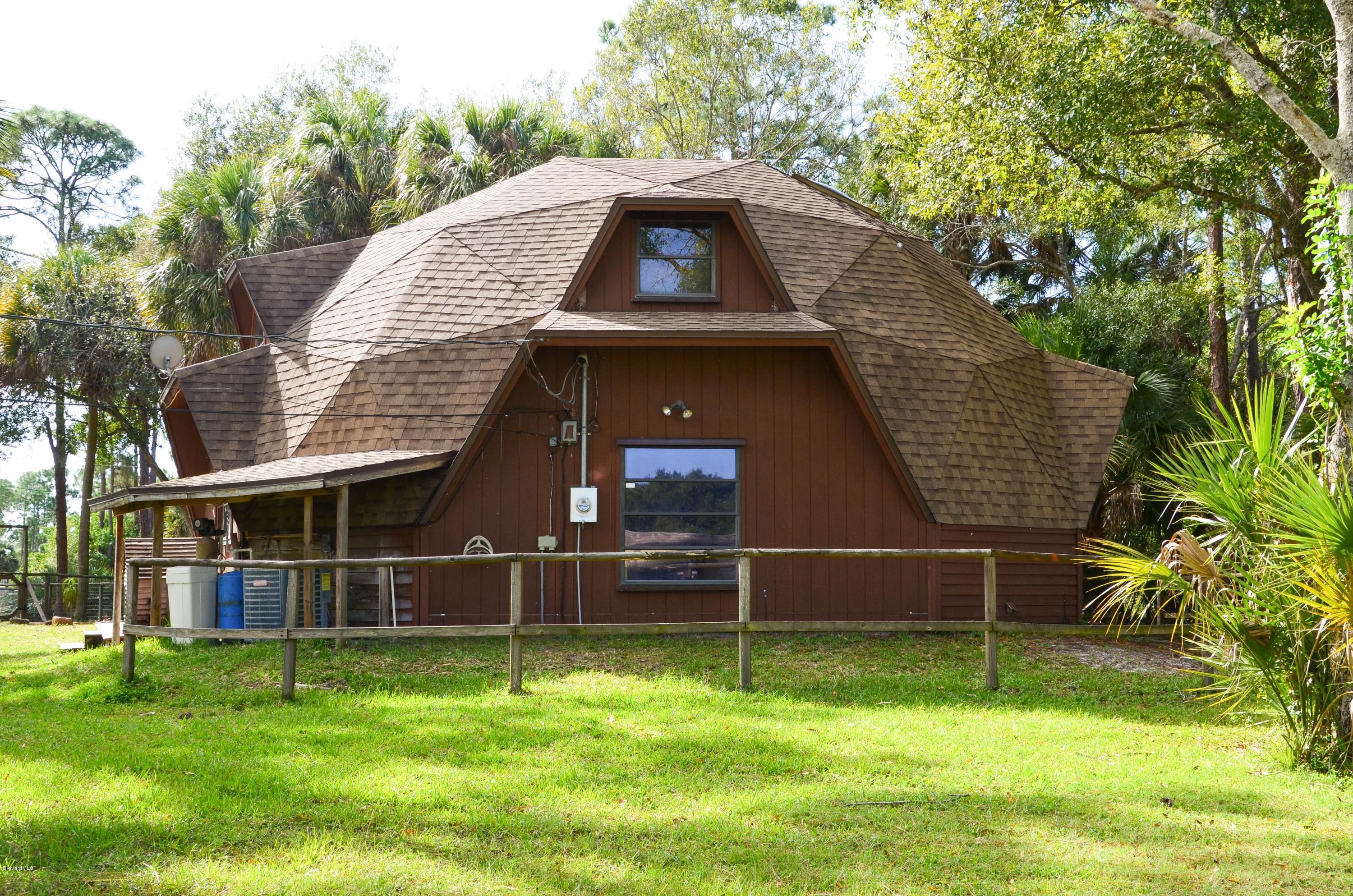 920 Atz Road Malabar, FL 32950 - Photo 5 of 42 Side View