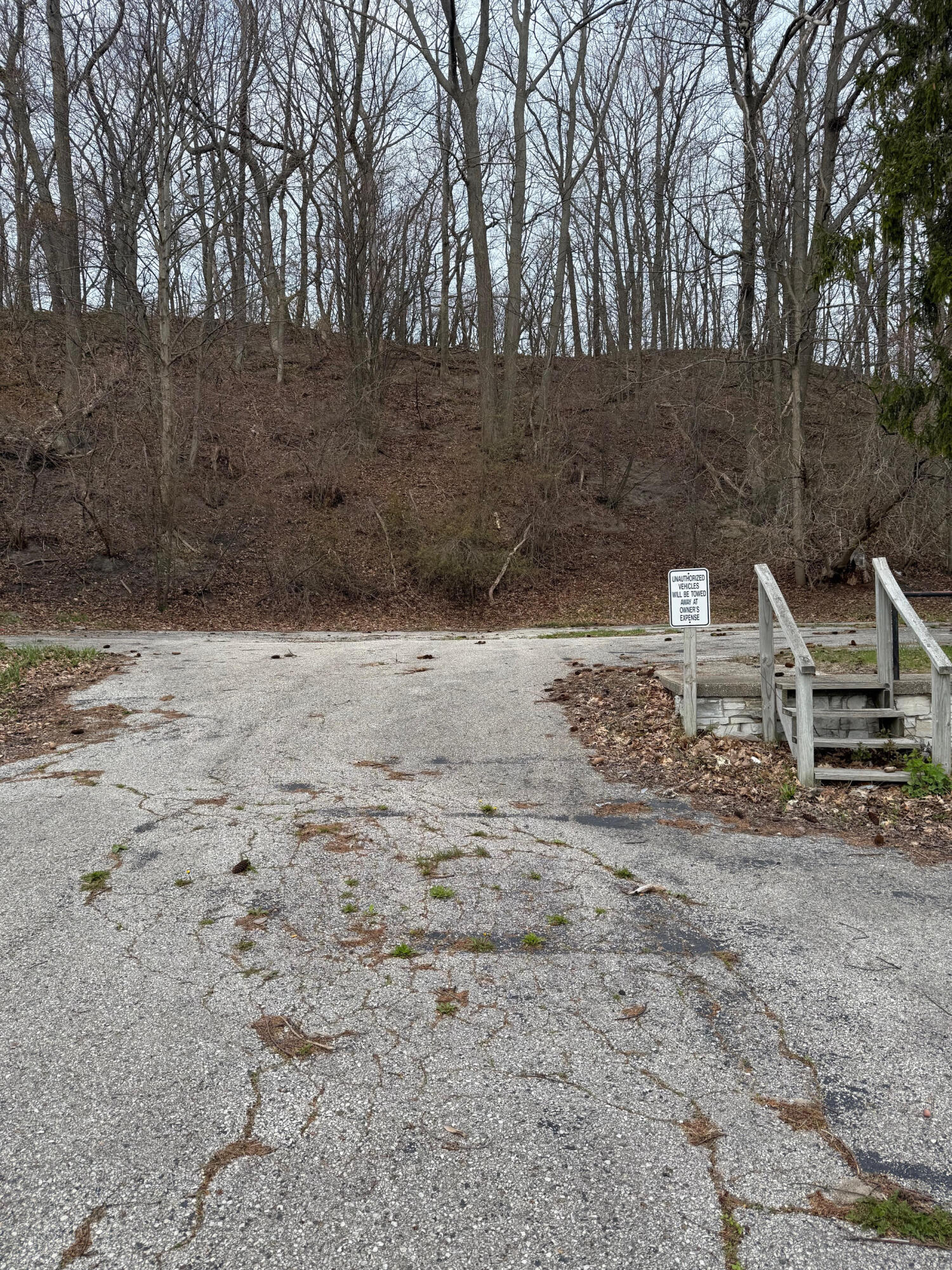 212 Arthur Street Manistee, MI 49660 - Photo 9 of 28 Parking