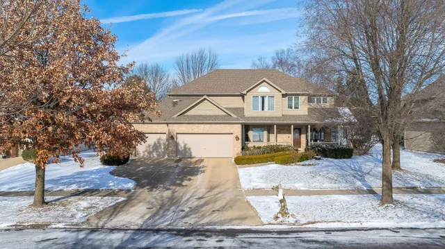 $950,000 | 364 Avena Circle, Naperville, IL 60565