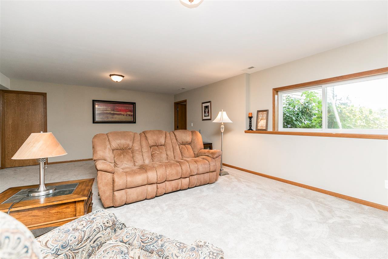 2878 Arabian Road Alburnett, IA 52202 - Photo 18 of 41 Gallery Image 18