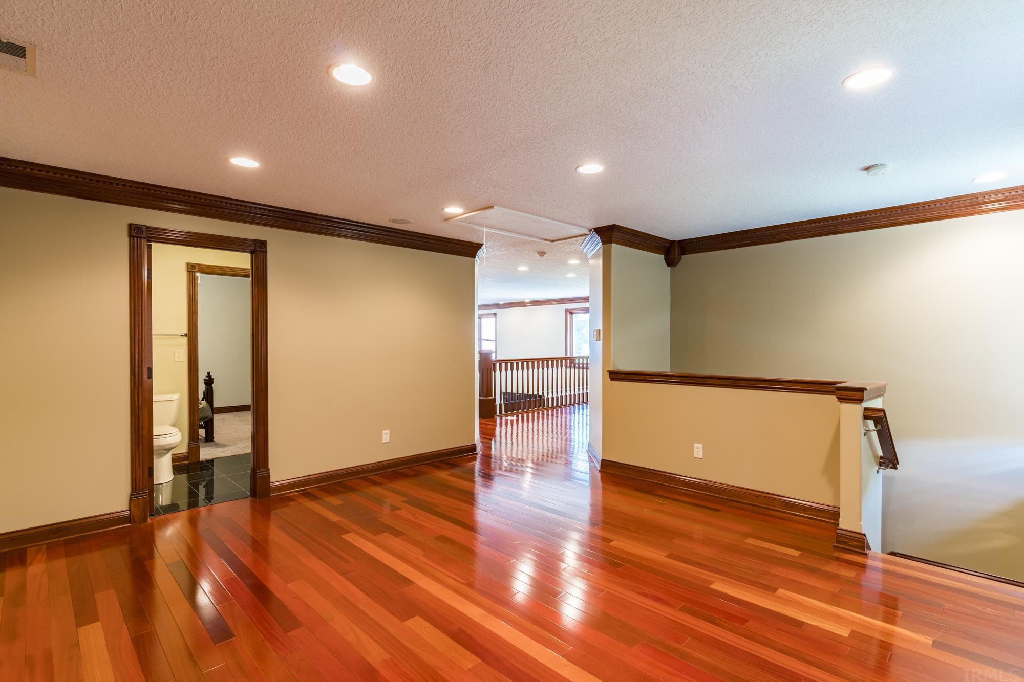 5729 Thompson Road Fort Wayne, IN 46816 - Photo 23 of 36